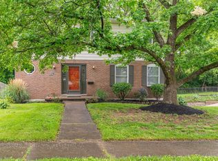 1397 Meadowbright Ln, Cincinnati, OH 45230
