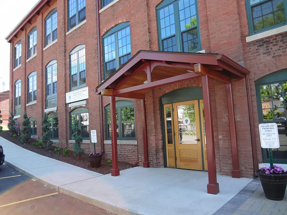 30 Olive St #1