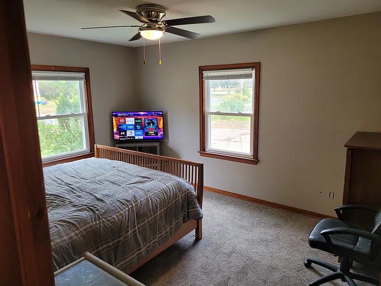 1903 Benton Ave — Photo 9