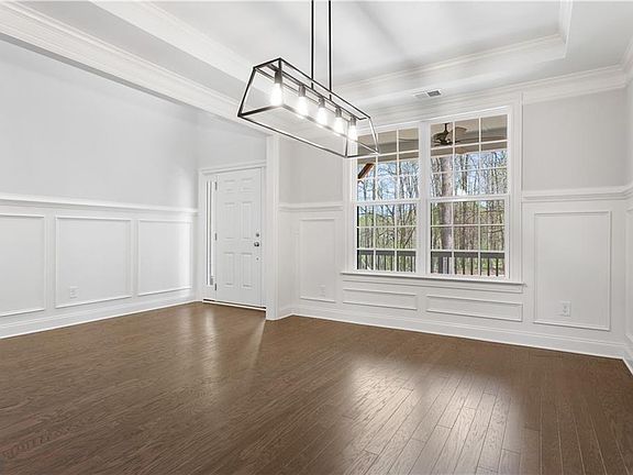 4th image of 6905 Lancaster Cir