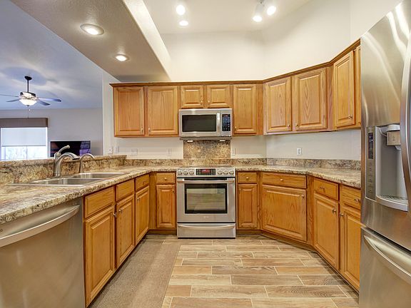 2nd image of 14042 W Pueblo Trl