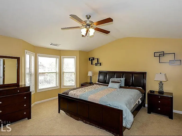 6151 Thorncrest Dr #6151 — Photo 8