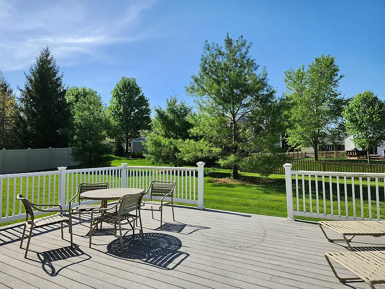 1146 Deercreek Dr — Photo 11