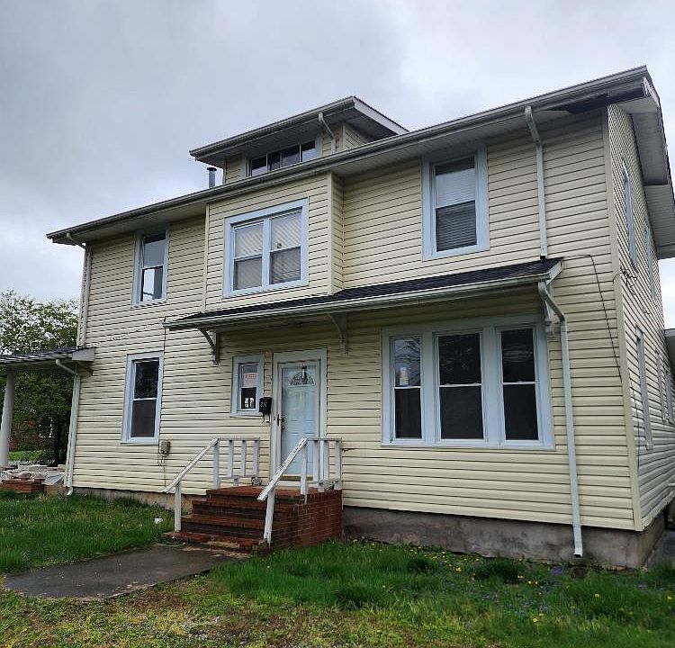 1st image of 316 Forest St