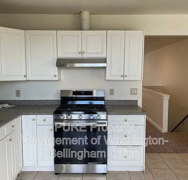 3013 Pacific St — Photo 7