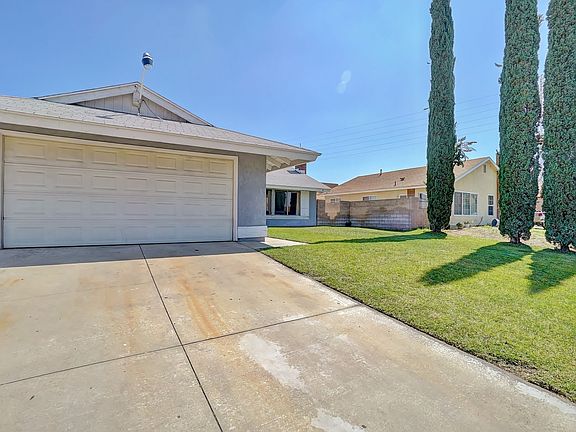 3rd image of 373 S Dallas Ave