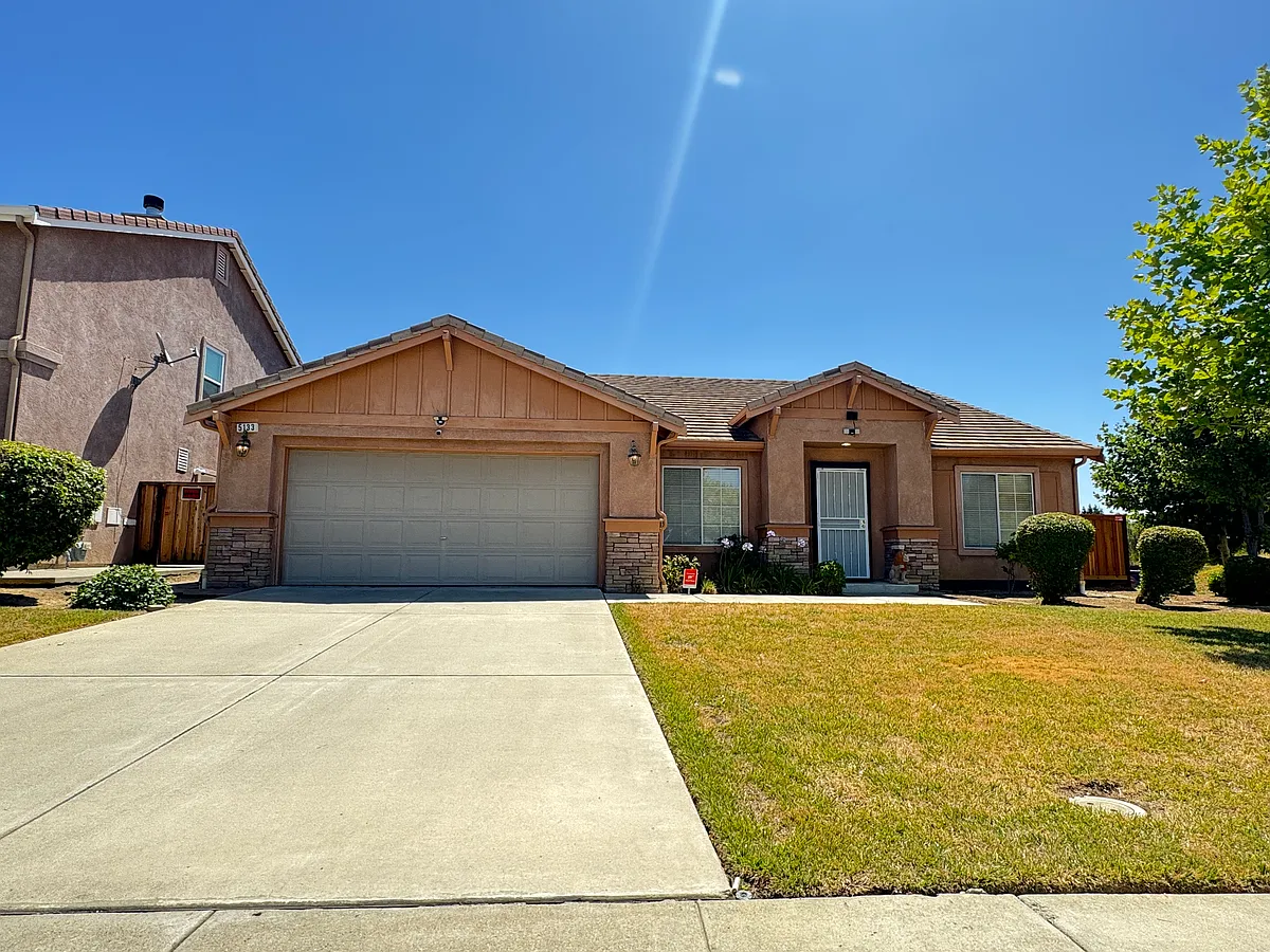 Photo 1 of 16 - 5133 Trailridge Way - Antioch, CA Primary Photo - 5133 Trailridge Way