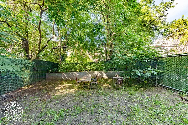 Rented by MySpaceNYC | media 13