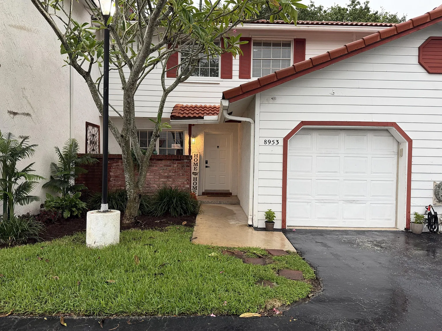 3 bed, 2.5 bath, 1625 sqft, $3,000 — Photo 2