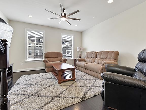 5th image of 613 Quarterpath Way