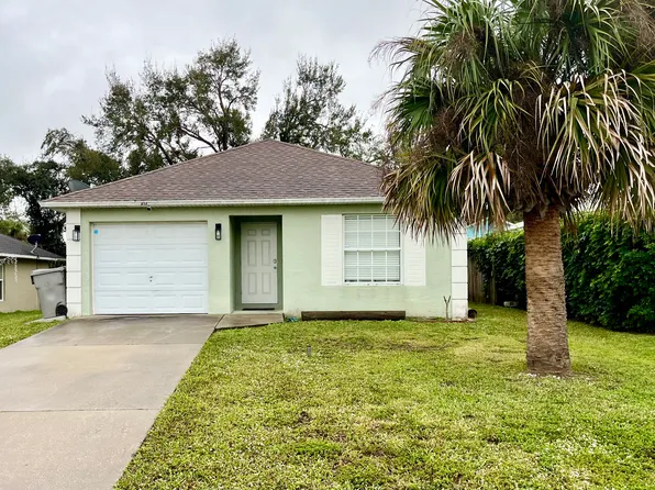 213 13th St SW, Vero Beach, FL 32962