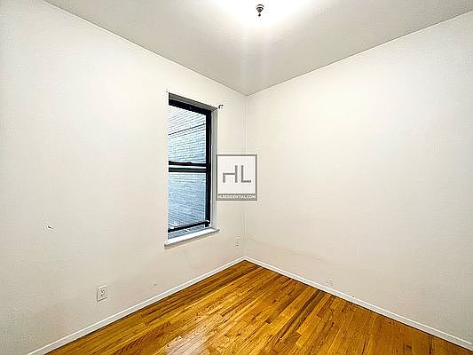 5th image of 202 E 6th St APT 9
