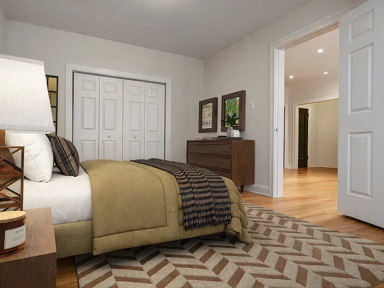 114 Clyde Ave — Photo 49