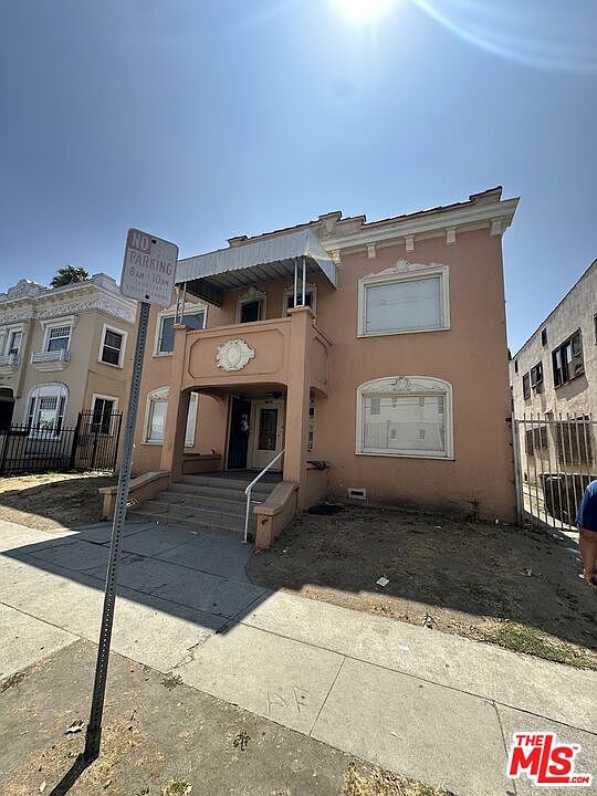1st image of 1114 W 42nd St