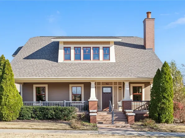 461 Jtl Pkwy, Springdale, AR 72762