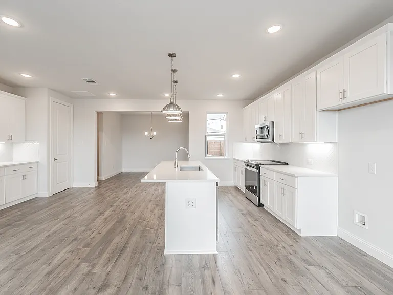 9613 Thorncrown Ln — Photo 7