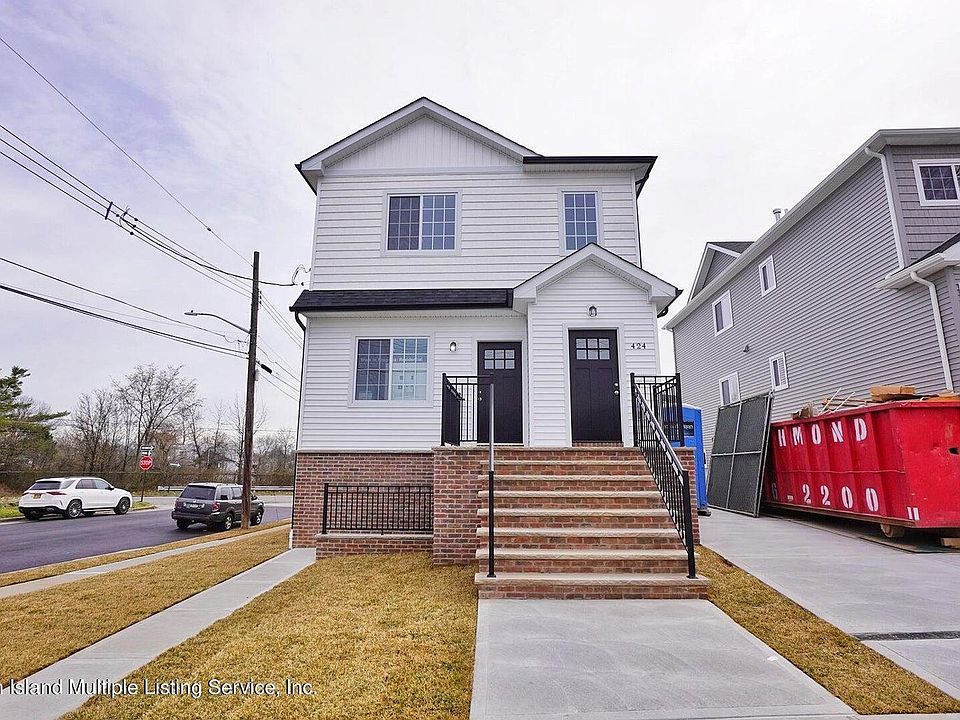 1st image of 424 Lamont Ave #2
