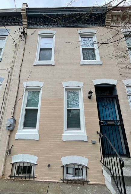 1st image of 631 W Norris St