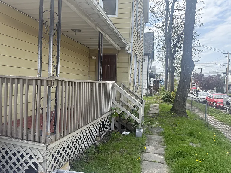 602-604 Prospect Ave #602 — Photo 4