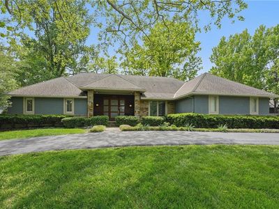 1911 Romany Rd, Mission Hills, KS, 66208