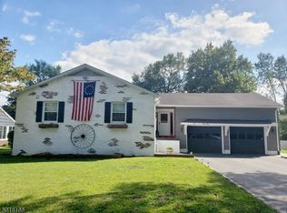 39 Duncan Ave, Pequannock, NJ
