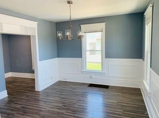 1525 S Main St, Rockford, IL 61102
