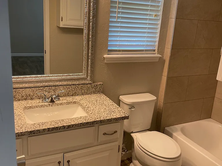 11364 Walters Ave — Photo 19