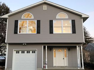 16 Leonardo Rd, Parsippany, NJ 07054