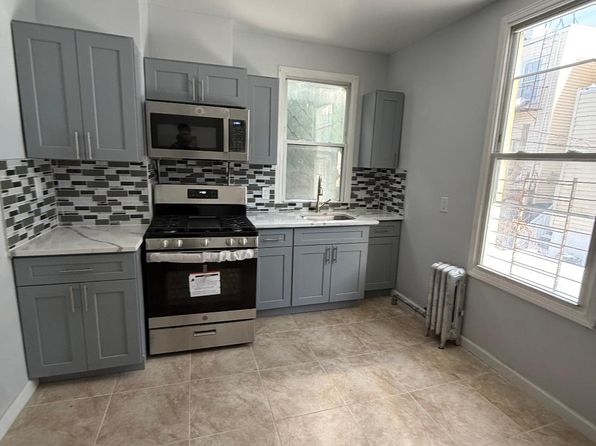 (undisclosed Address)