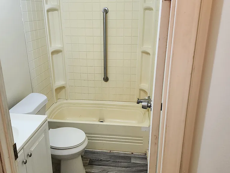 1201 Caboose Ct — Photo 6