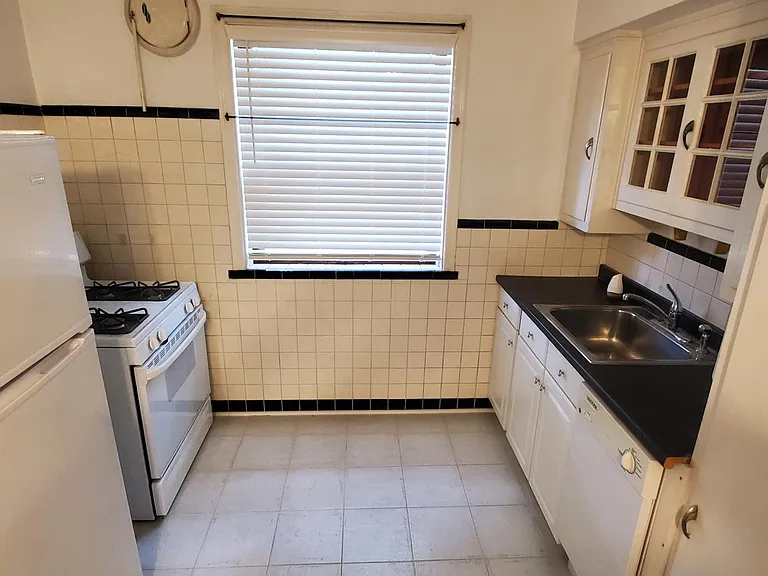 6300 Sutherland Ave #2E — Photo 6