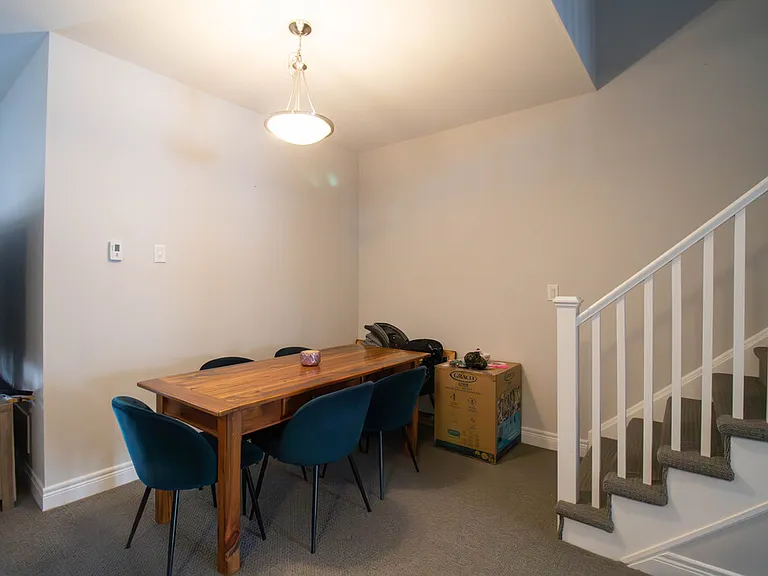 441 Viking St — Photo 7