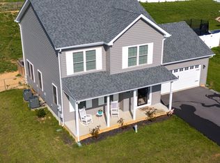 796 Duckwoods Ln, Martinsburg, WV 25403