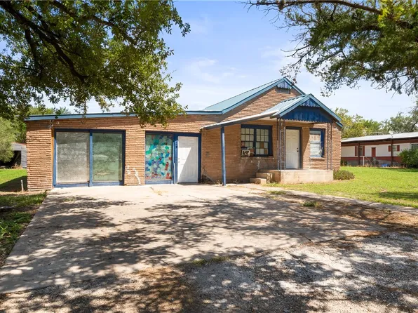 128 NW 6th St, Premont, TX 78375