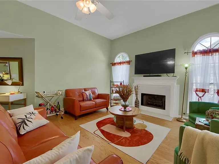 3492 Heatherwood Ct — Photo 6