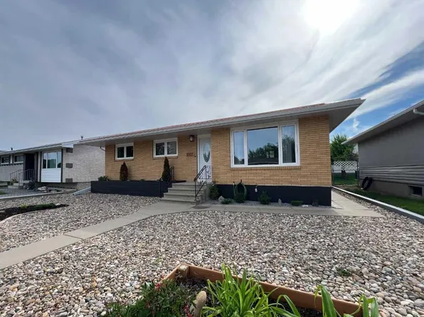2231 W 20th Ave SE, Medicine Hat, AB T1A 3X8