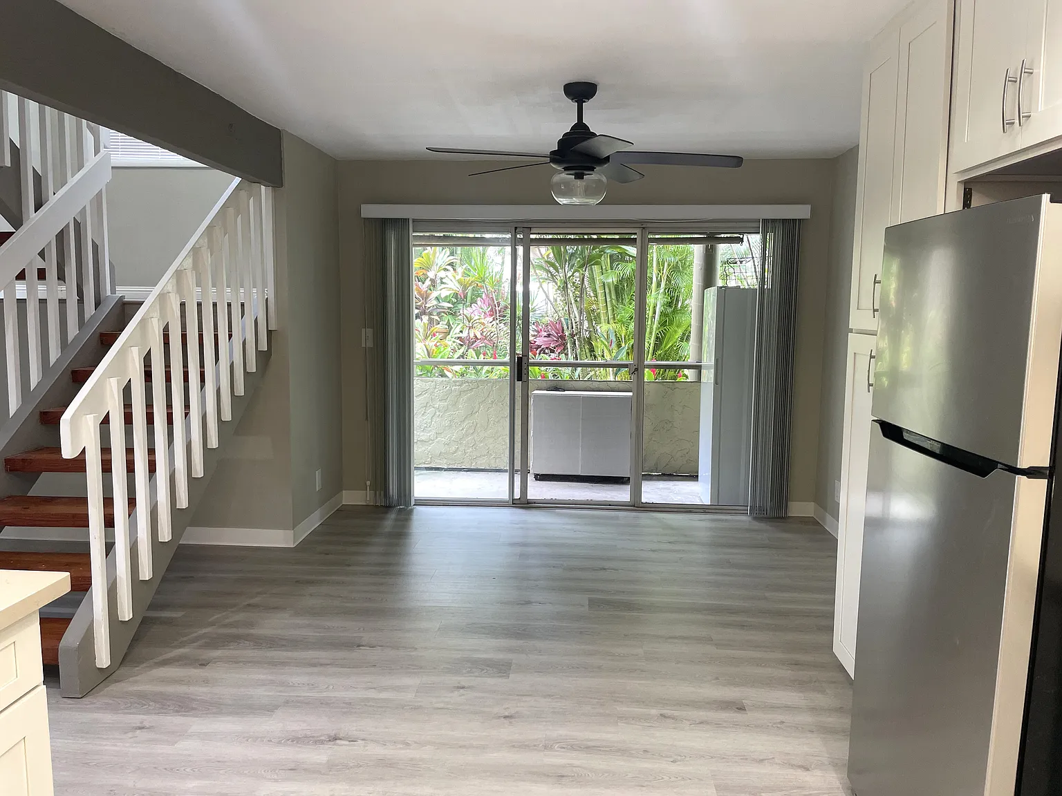 3 bed, 1394 sqft, $4,300 — Photo 3