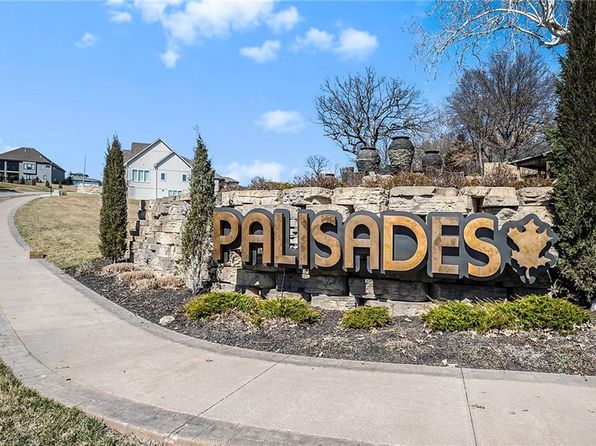 2171 NW Palisades Dr, Riverside, MO 64150