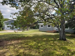 2883 W M 80, Kinross, MI 49752