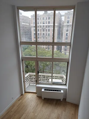 Rented by R New York | media 4