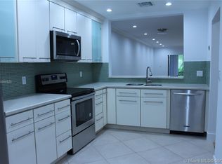 3707 Estepona Ave, Doral, FL 33178