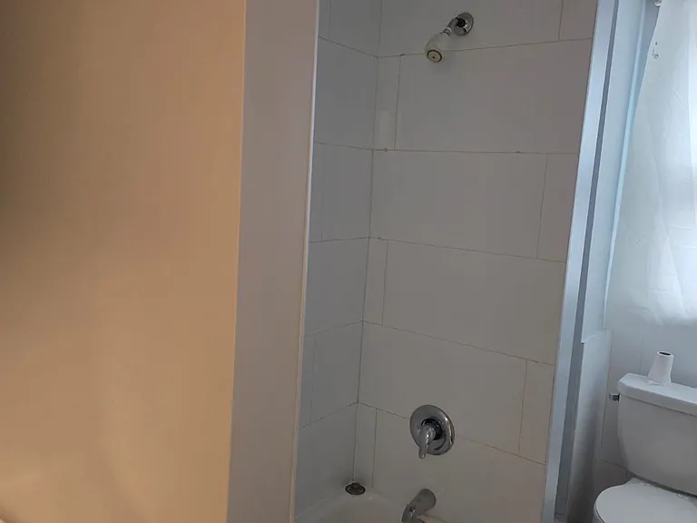 985 Main St E #5 — Photo 11