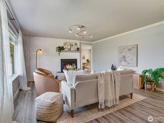 3rd image of 8802 41st Street W