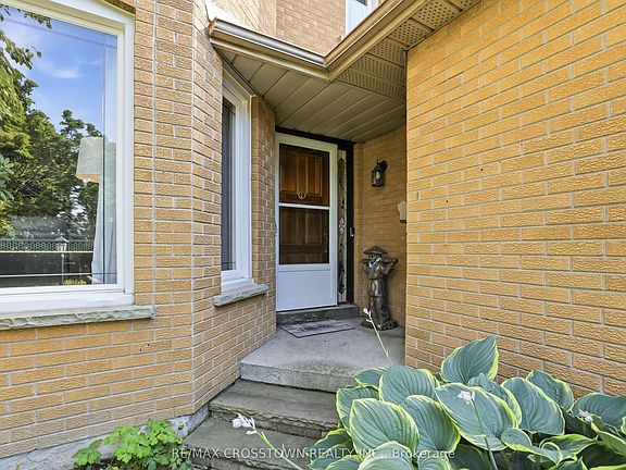 4th image of 4 Martinet St