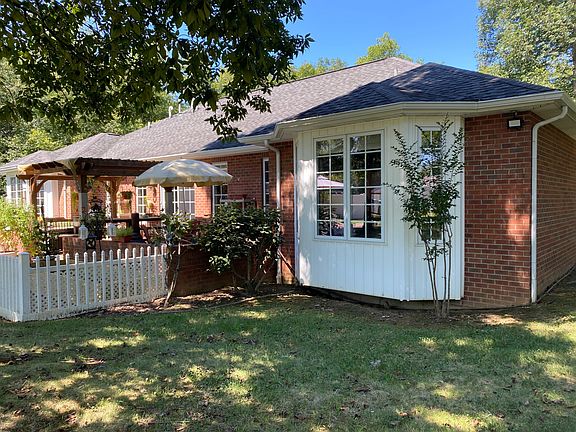 2nd image of 56 Joy Cir
