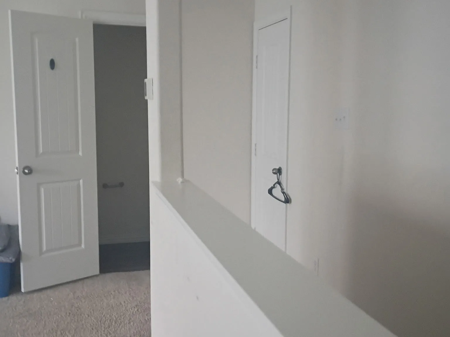 5 bed, 2600 sqft, $3,400 — Photo 2