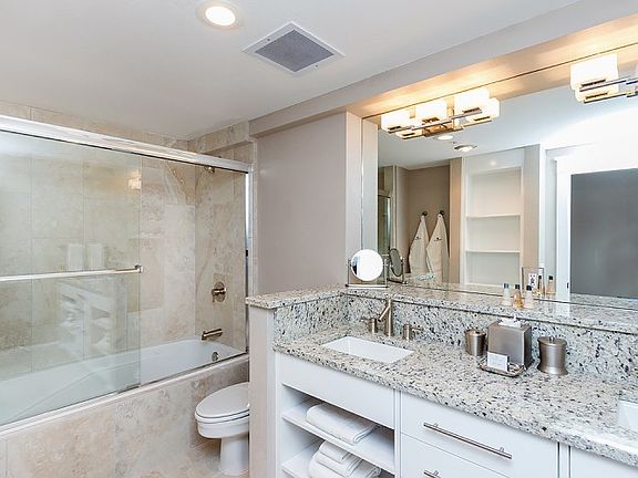 3rd image of 550 Depot Ave #206