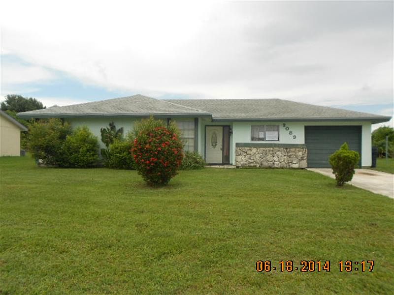 2nd image of 2089 SE Rainier Rd