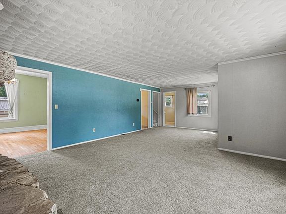5th image of 305 2nd Ave