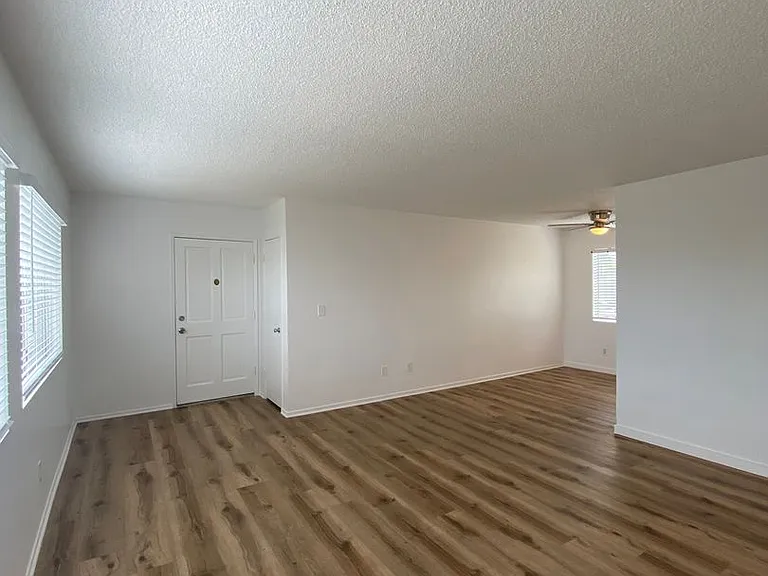 761 Coronado Ave — Photo 3